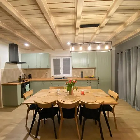 Semesterbostad Woodhouse *