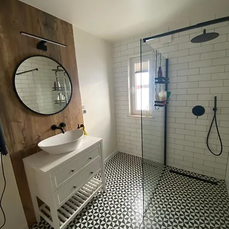 Vakantiehuis Woodhouse Mielno (Ostroda)